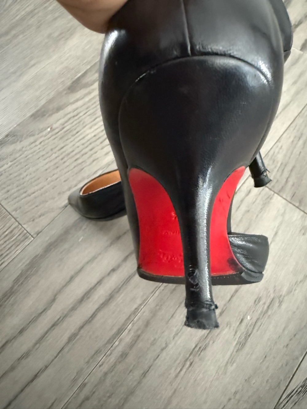 Christian Louboutin Iriza Black Pointed-Toe Leather Heels - Picture 8 of 9